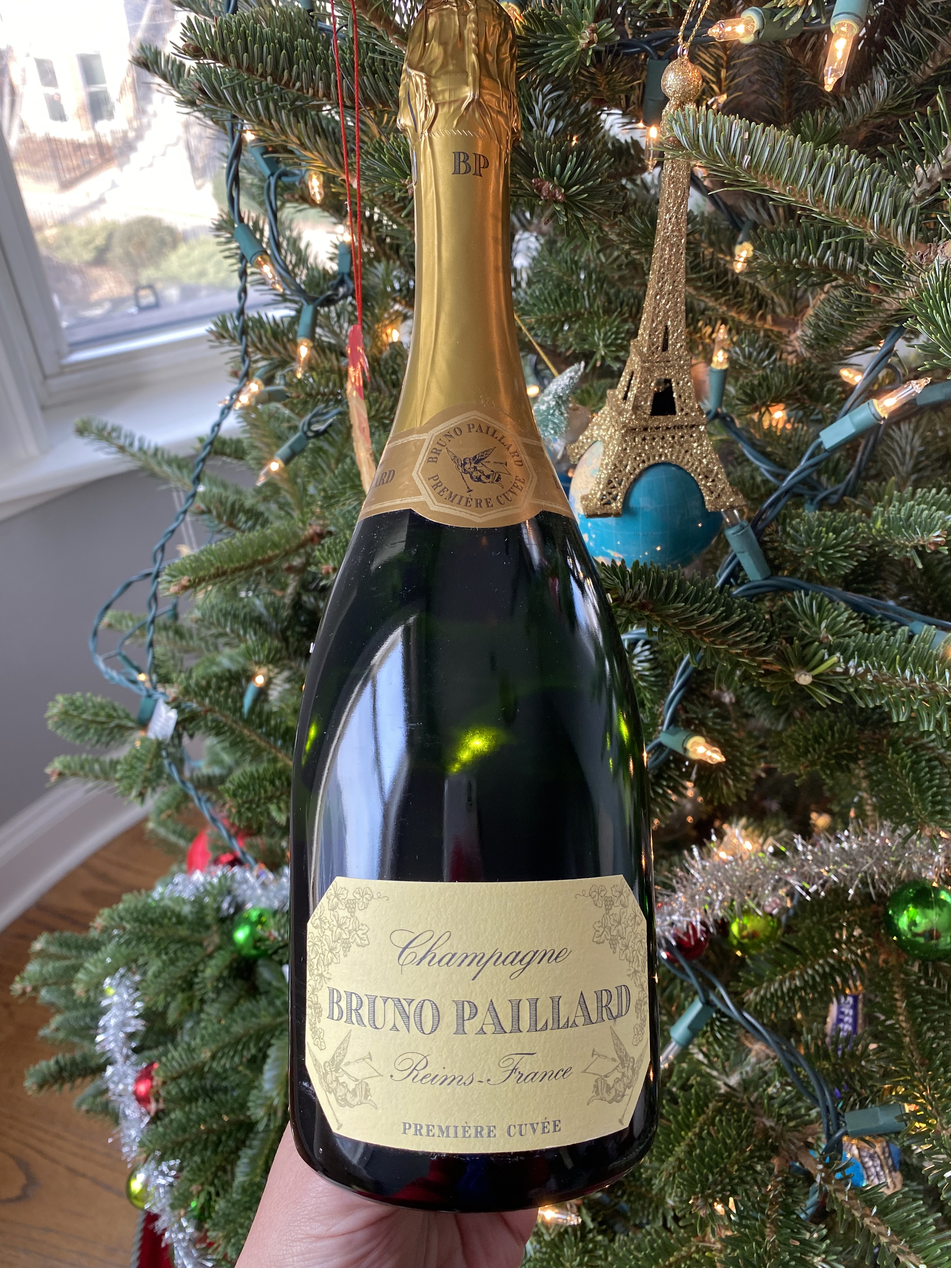 A Spectrum of Sparkling Wines to Add Fizz to Festivities – What's